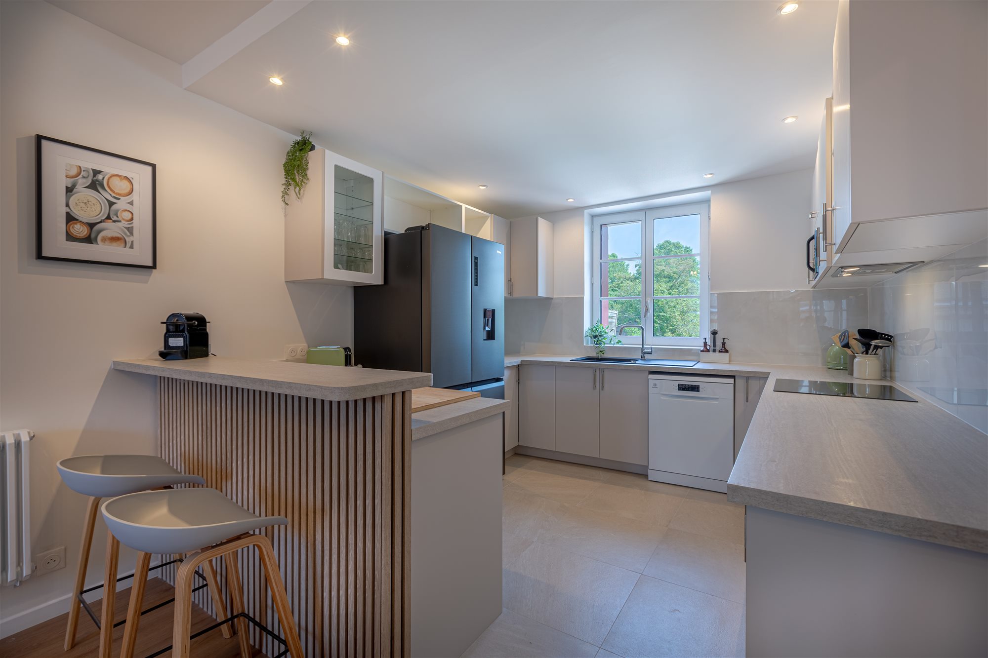 Cucina a vista di Maison L'Escale